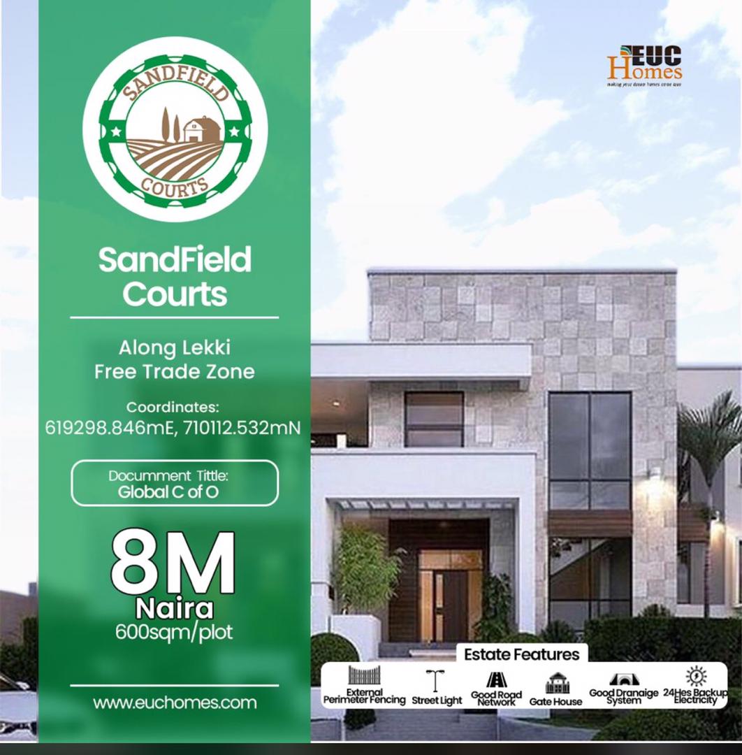 MaxChisom's tweet photo. Buy your plots from our #LagoonCourt |
 #HamptonCourt | 
#SandfieldCourt | #CherryWoodCourt  
Dry lands.#Ibejulekki is the best investment location.

Pls call 09037935183 for inspection.

BIG TEE FOR PRESIDENT Psquare Peter Obi Boko Haram Lasisi https://t.co/NxnugxMInP