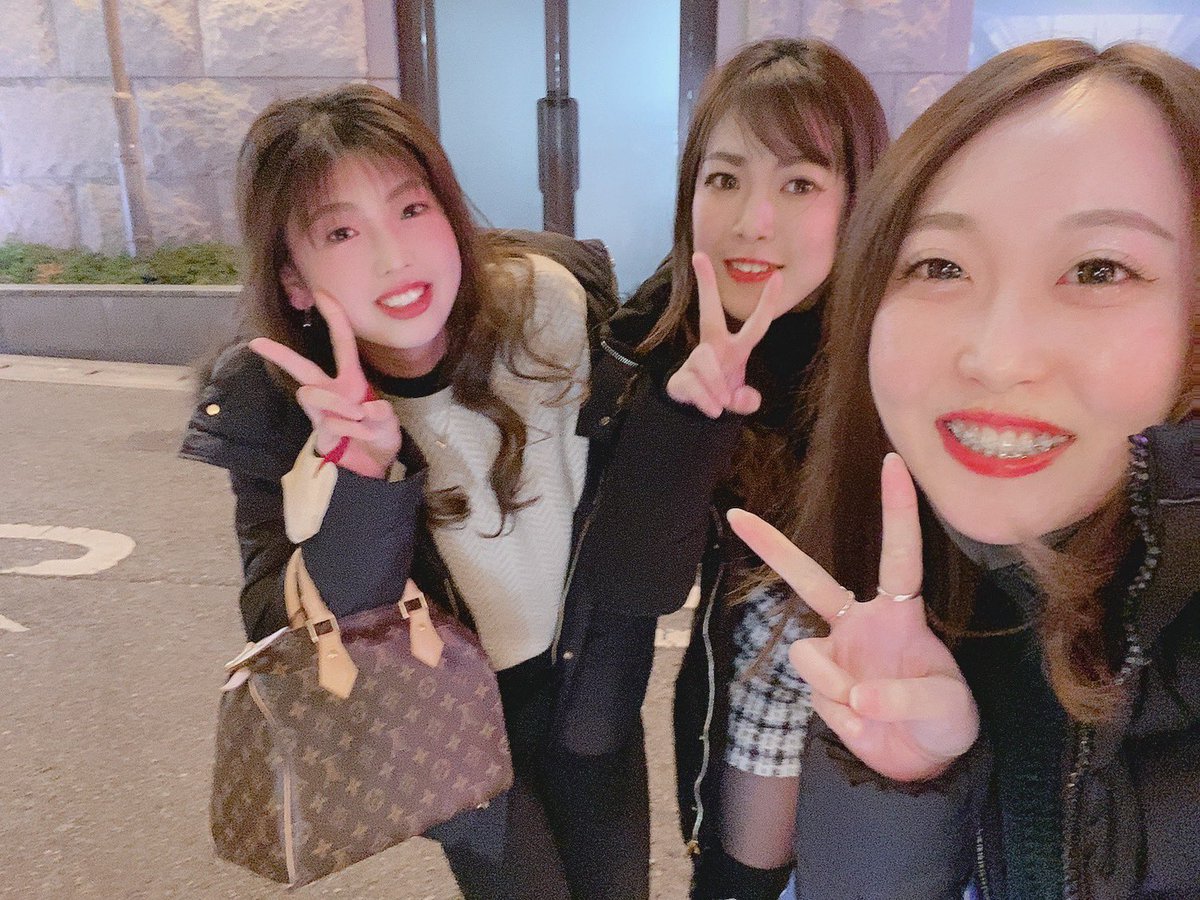 fuuuuu1025's tweet photo. ダラダラどうでもいい話しながらずっとお酒飲んでくれるお友達が大好きですいつもありがとう🥲💗 https://t.co/0NZ2BFGbD3