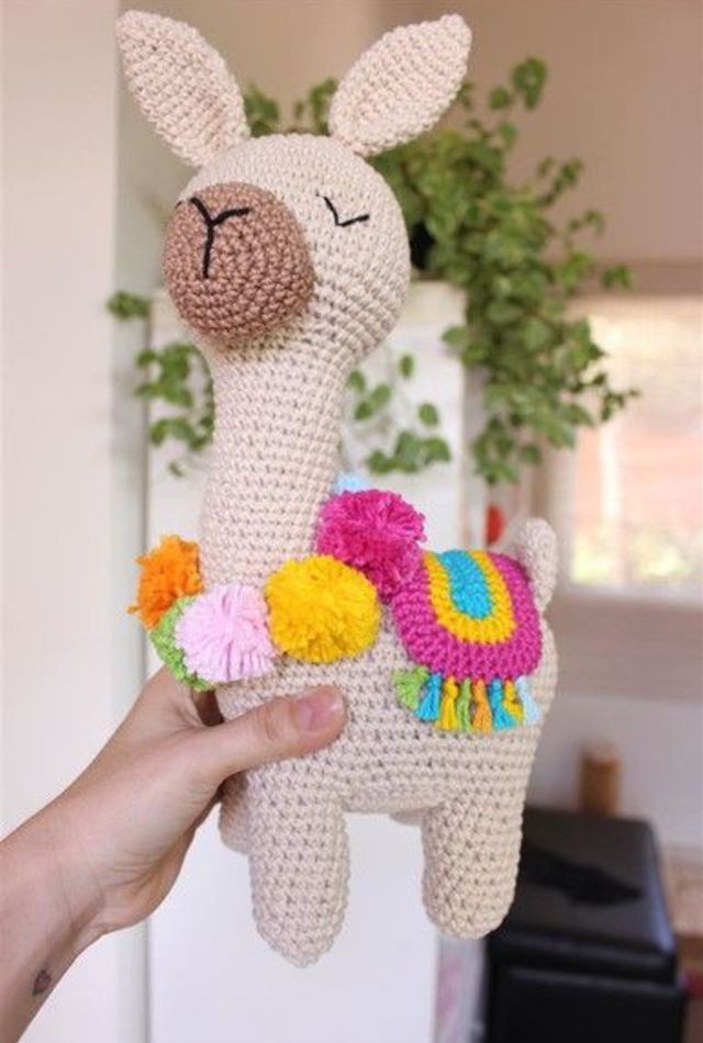 ㅤㅤㅤㅤㅤㅤ
ㅤ  ━━┈┈ 𝙀𝘴𝘱𝘦𝘤𝘪𝘢𝘭 𝘥𝘰 𝙙𝘪𝘢:  ┈┈━━

ㅤㅤ🦋ㅤ( · Caipirinha + Espetinho de queijo + Amigurumi. ) 🦋