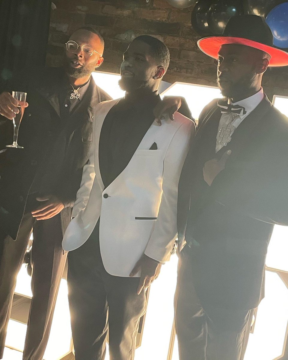TheOnlyTayRoc's tweet photo. Pauly X Jimmy X Tommy - The Goodfellas @Eazyblockcapt @Tsu_Surf #GUNTITLES #DABIGGEST https://t.co/BssEguK3Ci