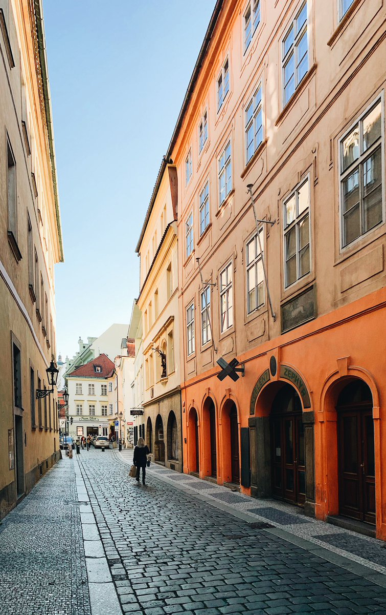 numicor's tweet image. Сегодня в Праге солнечно :)