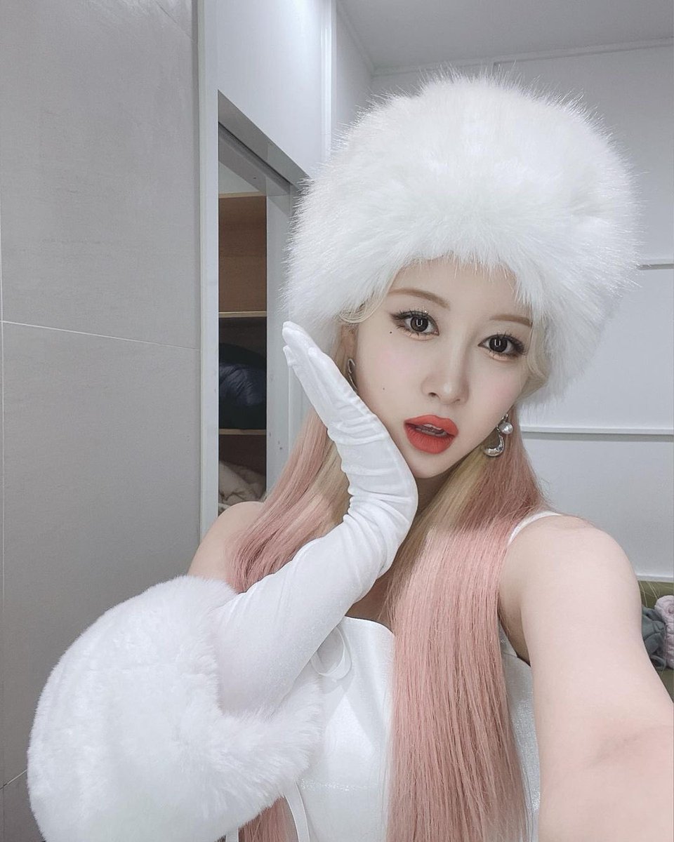 barbie doll dayoung winter edition