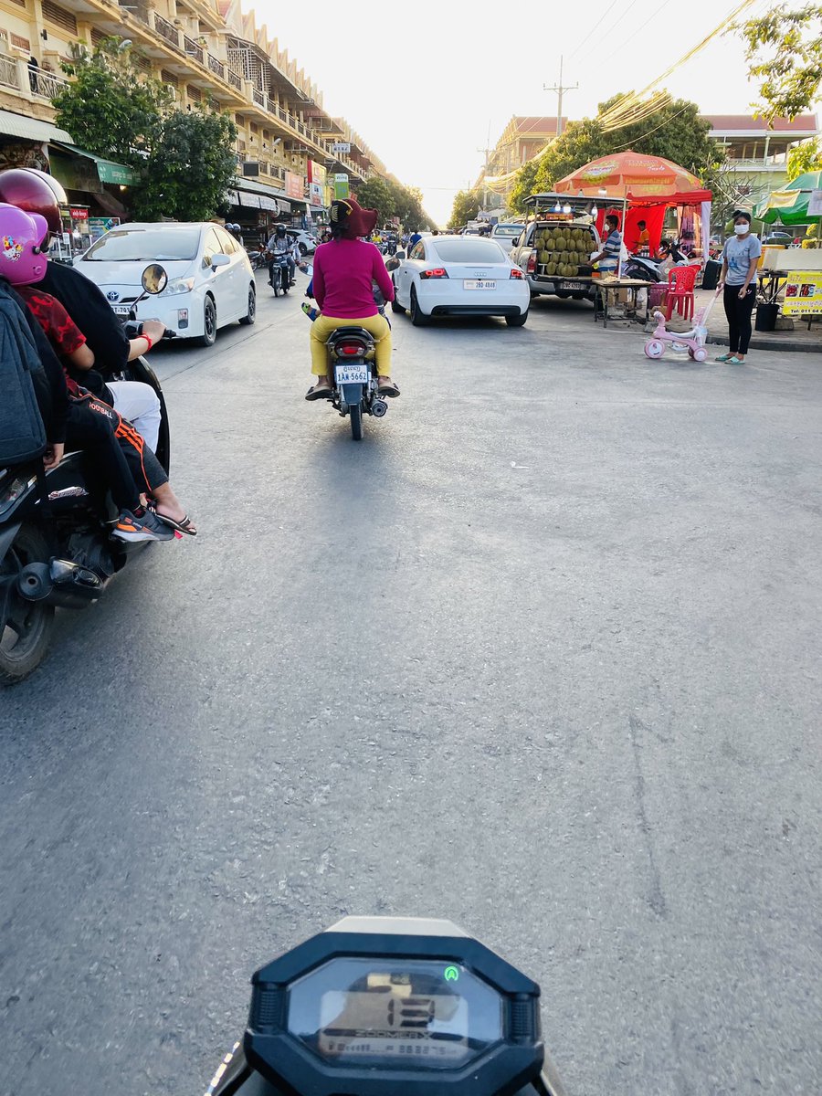 ចង់មានគ្នាឯកាណាស់ អ្នកចំការដូងមានអត់