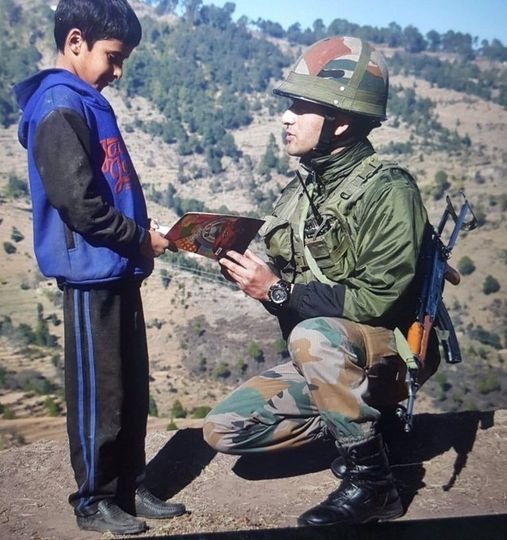 '#Education brings us from darkness to #light.'

#Happiness #IndianArmyPeoplesArmy  #Children #NayaKashmir #KashmiriYouth #KashmirLivesMatter #BadaltaKashmir #Creative #KashmirBeauty