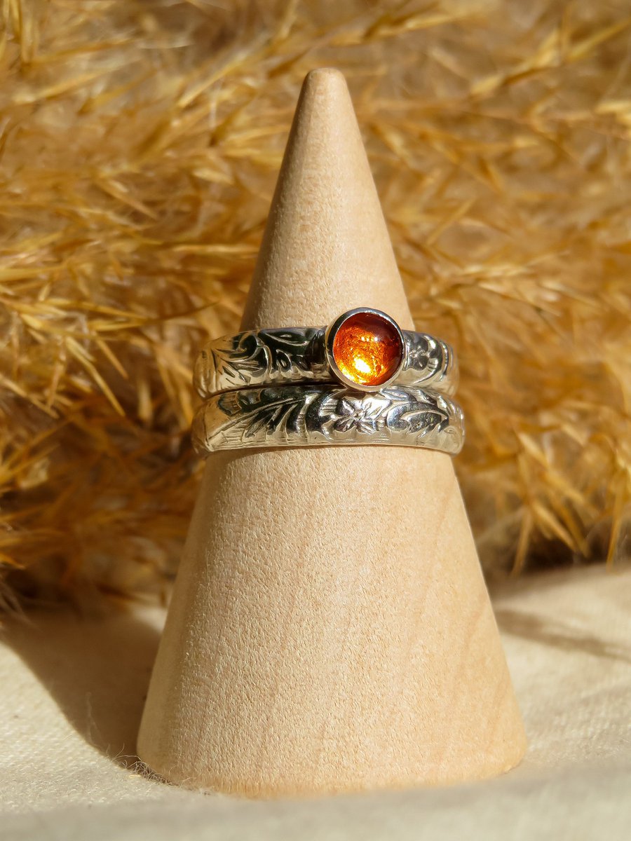 asimistudio's tweet image. Launching tomorrow, January 15th, 5 PM GMT / 6 PM CET / 12 PM EST

Amber, Rhodochrosite and Amethyst 😍