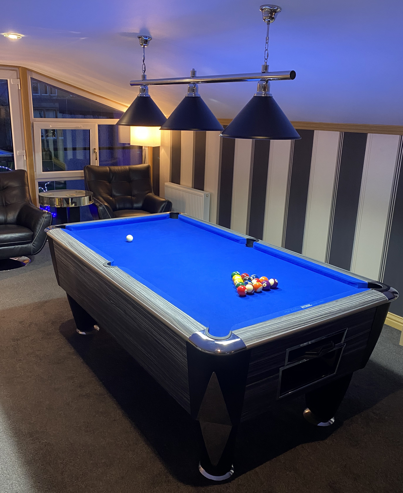 Blue pool table light 2025