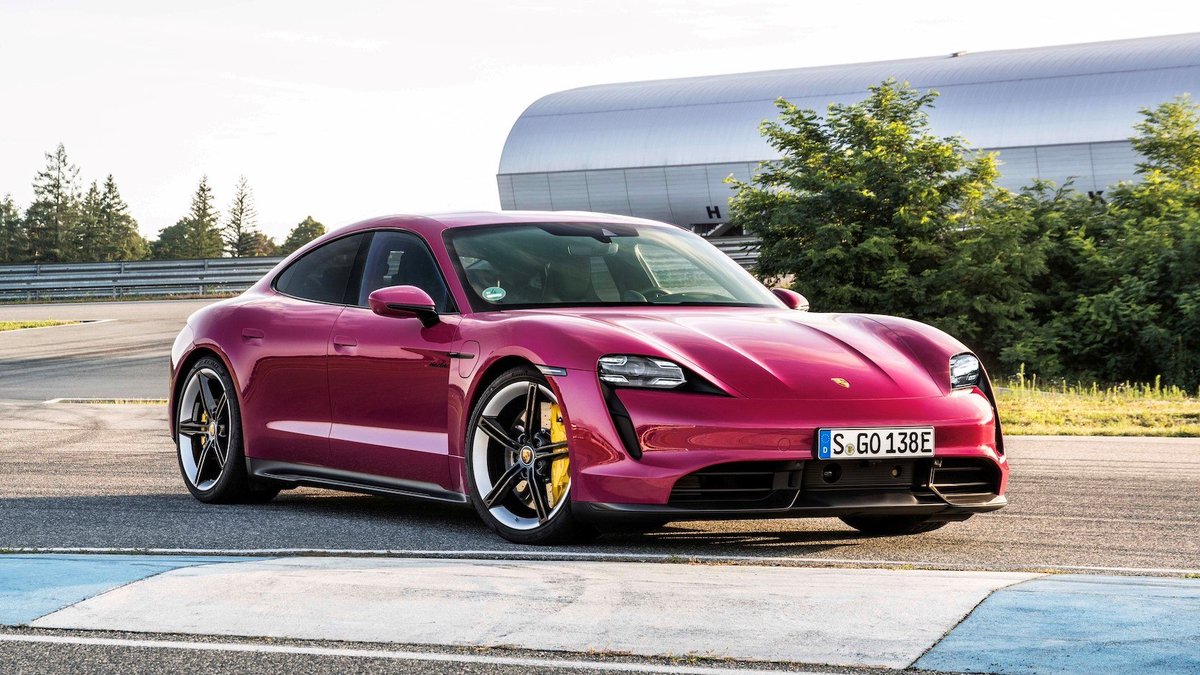 #Porsche verkaufte 2021 mehr Taycan als 911er

ow.ly/Ve6850HukFG

#Porsche 911 #yesauto #SUVs # E-Limousine