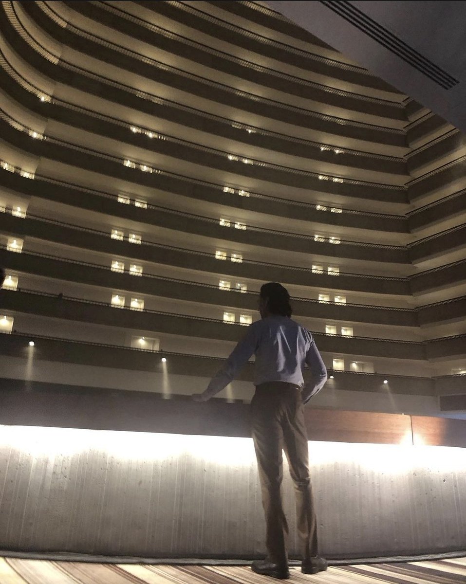 From Douglas Noe instagram.com/p/CYtv-Ekl7zR/…

#Loki #TomHiddleston