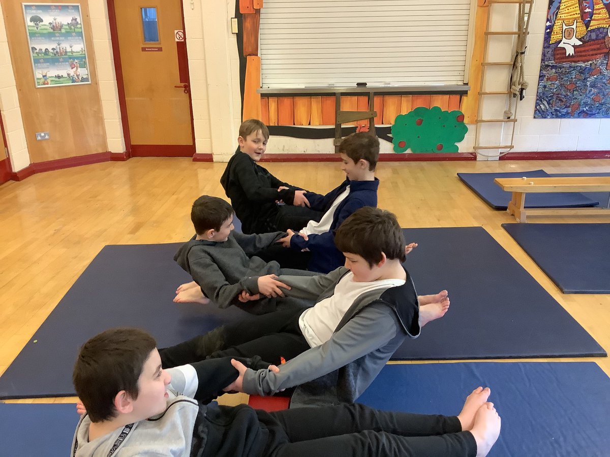 CharterPE_'s tweet photo. @CharterYr6 are learning about flight in their gymnastics lessons. They created some amazing routines today. #balance #futuregymnasts https://t.co/mmEGJ82ZdT