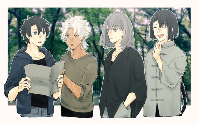「casual holding」 illustration images(Popular)
