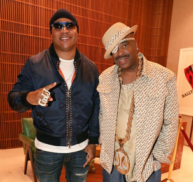 Happy birthday LL Cool J (54) & Slick Rick (57)

Drop your favorite tracks from them in the replies 