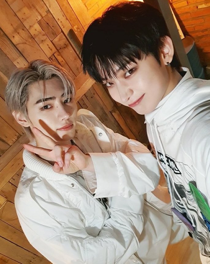 hourly sunghoon tweet media