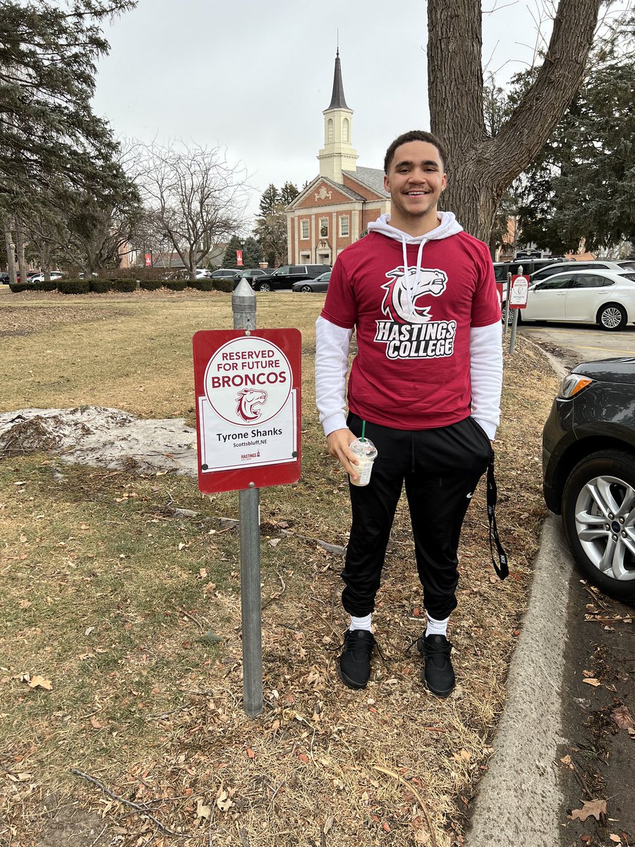 shanks_tyrone's tweet photo. I had an amazing official visit today at Hastings college. Big shoutout to @CoachOHC  for the invite. Looking forward to the future! @HCBroncoFball @6starfootballNE @Bluffs_Football https://t.co/hP2TM5OgIM