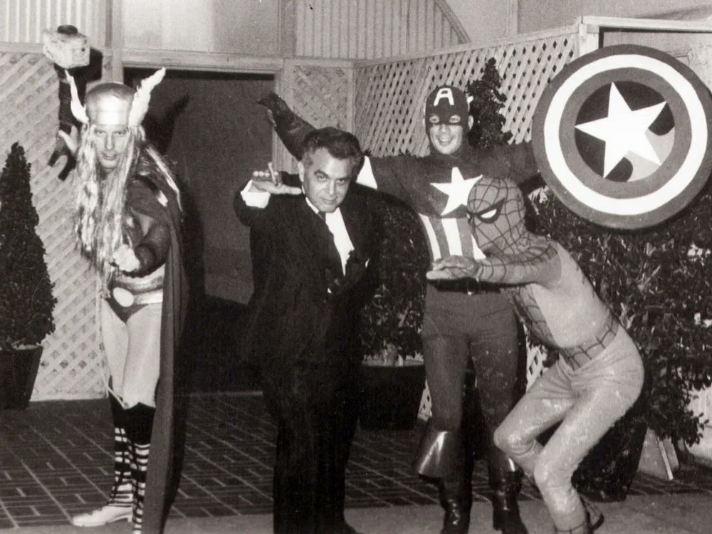 RT @chrisarrant: Jack Kirby, Thor, Captain America, and Spider-Man during a 1969 Toys for Tots publicity event. https://t.co/vJRS3o9wiA