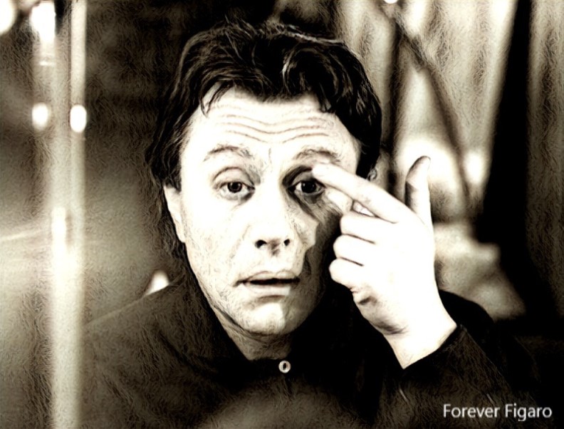 rita_krug's tweet photo. #AndreyMironov: “The actor’s profession takes much effort, if taken up honestly, and not just for the ‘show’.”
🎭🎭🎭
#АндрейМиронов:  “Профессия актёра забирает много сил, если ею честно заниматься, а не «обозначать».”

#ForeverFigaro #FamousQuotes #RussianActors #Books #Theater https://t.co/ElUALdJMkk