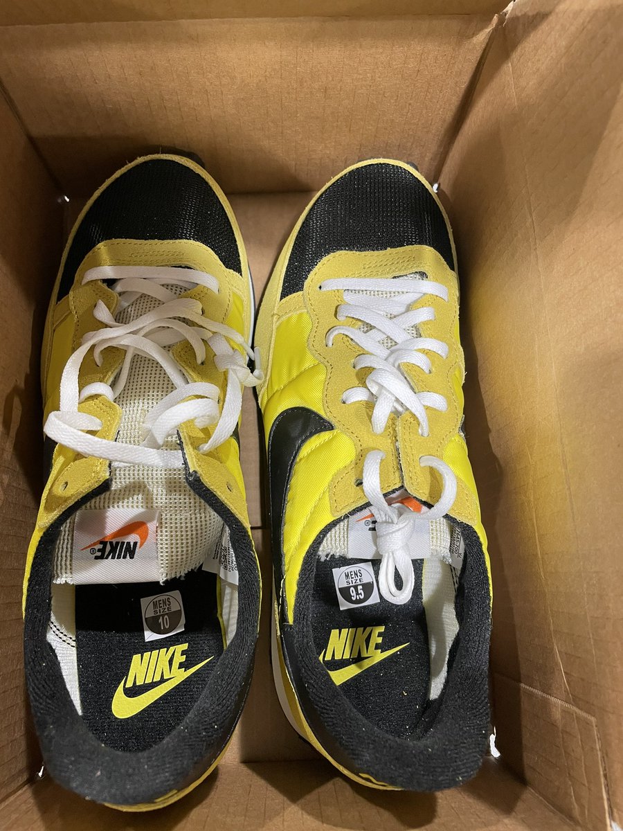 shout to <a href="/dickssportingss/">Dicks Sporting Goods</a>  for sending me two left feet in two DIFFERENT sizes with NO BOX👏🏾👏🏾
phenomenal work guys