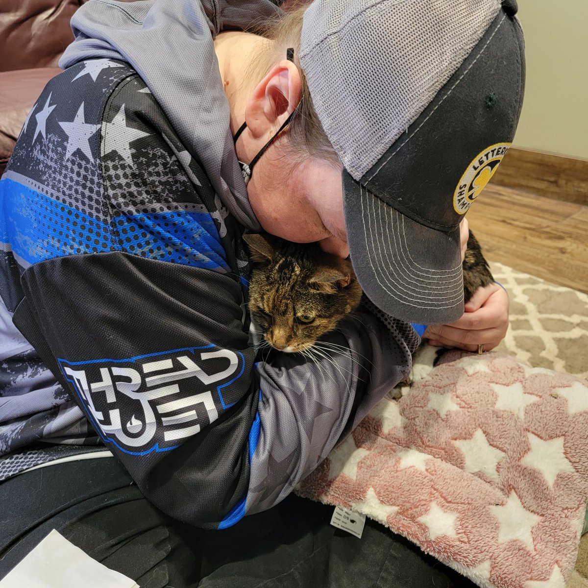 hrbekroenick's tweet photo. Shitty start to the year. #RIPCleo we had 13+ great years with you. Please say hi to your sister Nahlia on the other side of the 🌈 bridge 😪 https://t.co/UjilD9YPon