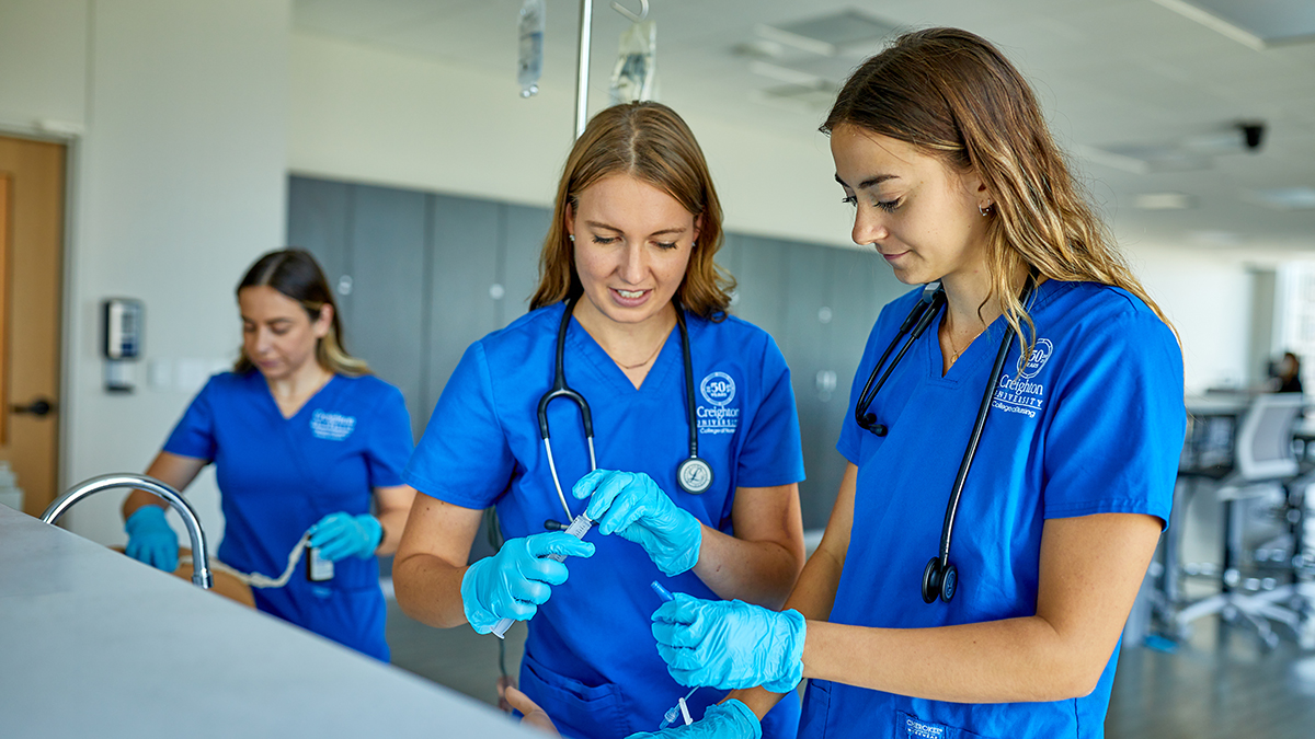 CreightonNurse's tweet photo. Today, Arizona announced an extraordinary commitment to @CreightonPHX to train the next generation of nurses.   

With this public-private partnership, Arizona plans to invest $25.7 million in @Creighton, adding 300 Creighton nurses to Arizona: https://t.co/zDbaAMpure https://t.co/BcxyHh7Kmq
