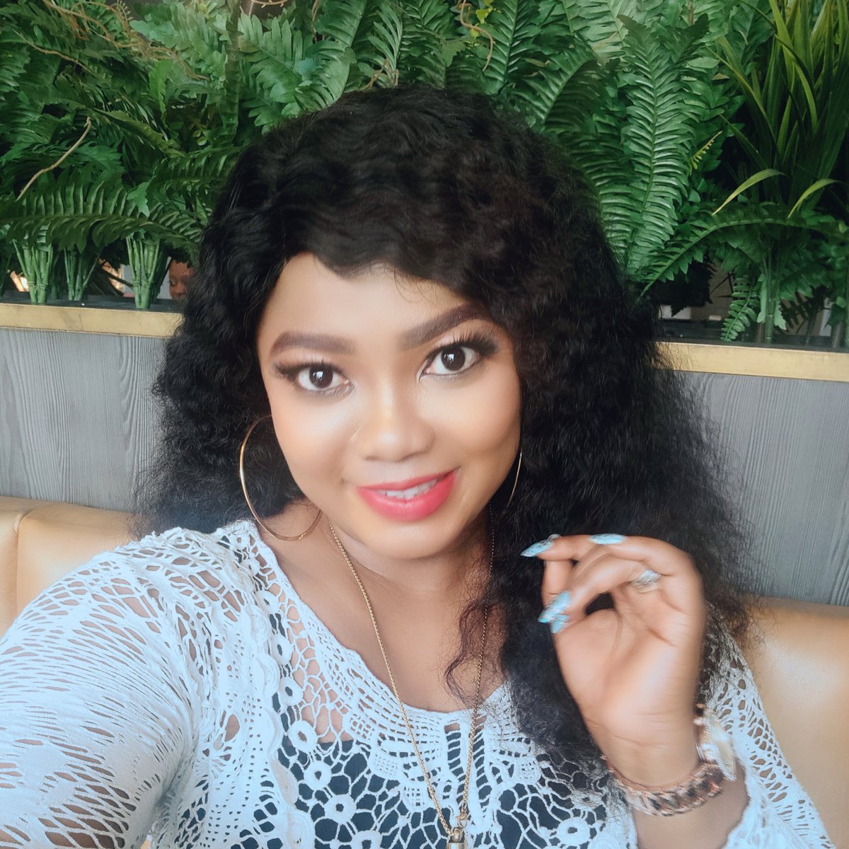 Treasurebenigo's tweet photo. #NewProfilePic https://t.co/X9nRM80fRa