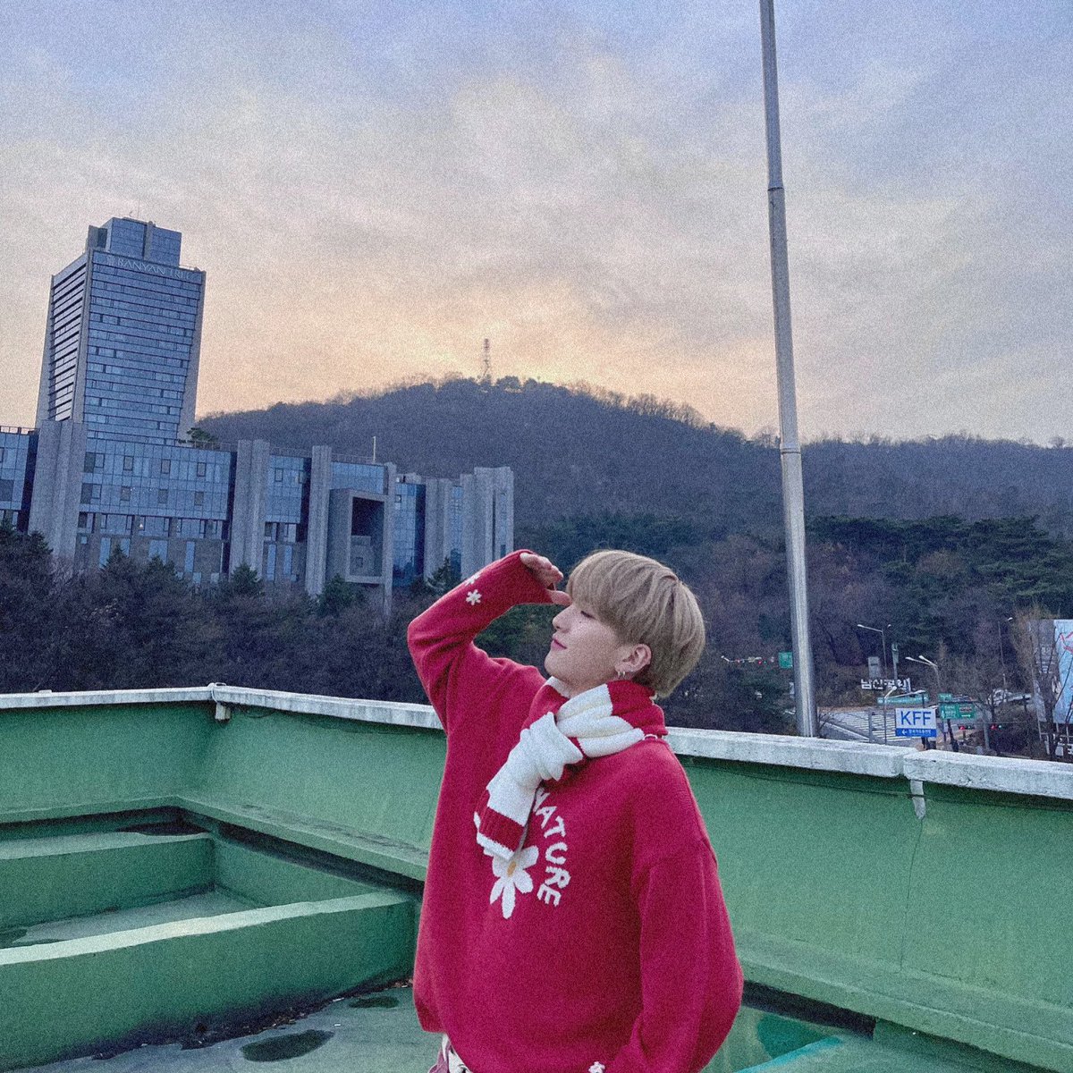 hyunbin_bestboy's tweet photo. 𝐵𝑢𝑡 𝑏𝑎𝑏𝑦, 𝑦𝑜𝑢 𝑎𝑟𝑒 𝑎𝑙𝑙 𝑚𝑦 𝑙𝑖𝑓𝑒 (✿◠‿◠)
#ClueSelcaDay #PengBin🐧
#10MonthsWithCiipher
#싸이퍼 @RAIN_Ciipher https://t.co/BRvcMhq4XL