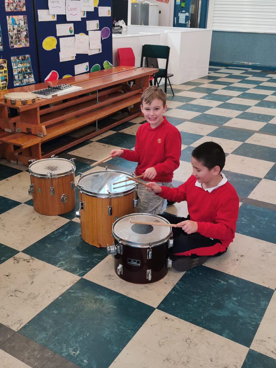 CraigfelenP's tweet photo. Some of our #cfp34 children really enjoyed their music session with Mrs Novis today. #cfpmus https://t.co/2h7atqOGLN