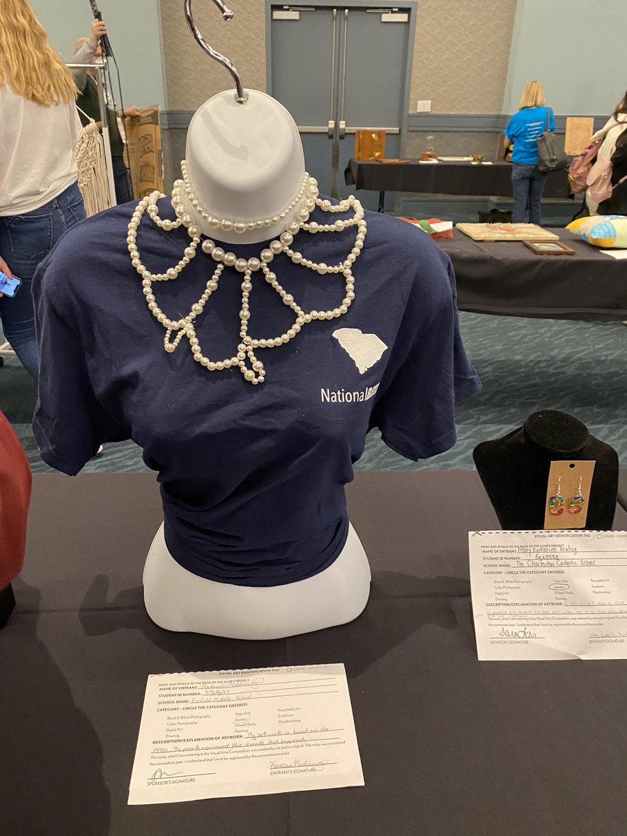 FMSJrBetaClub's tweet photo. Congratulations Betas!!  We won the following: 6th place Jewelry Karissa  McKinney; 7th place Drawing Gabrielle Ashford; 2nd place Speech Kaiya Chappell. https://t.co/MJGBJoDtEy