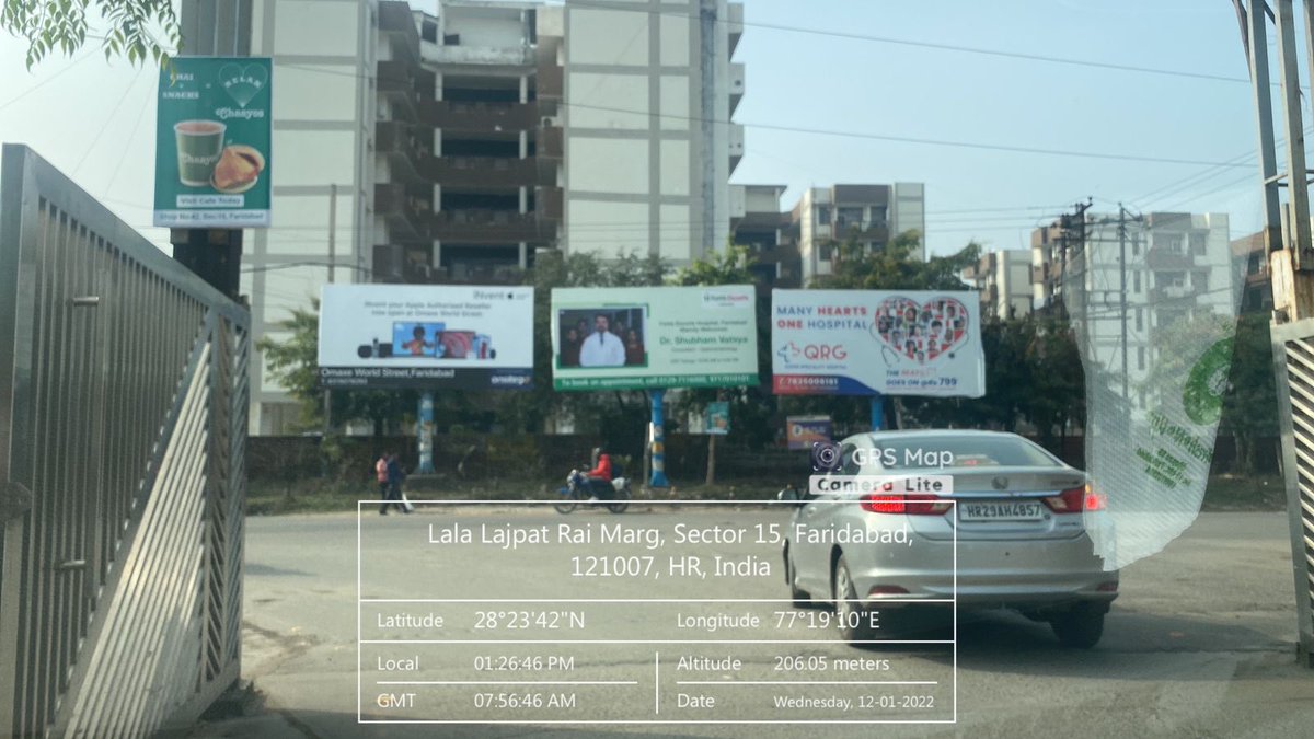 SiddharthIyc's tweet photo. @DMujesar @MCF_Faridabad @cmohry @SVBHaryana @DC_Faridabad @yashpalmurar @Goelvishnu07 Haryana advertisement policy 2018 के हिसाब से एक यunipole कि दूरी दूसरे unipole  से 70 mtr होनी चाइए।@cmohry @yashpalmurar @DC_Faridabad 
कृपया करके इसको ठीक करवाए वरना ऐक्सिडेंट के लिए तयार रहे।@SmartCityFbad @anilvijminister @kamalguptabjp https://t.co/h4Zw6uDnvs