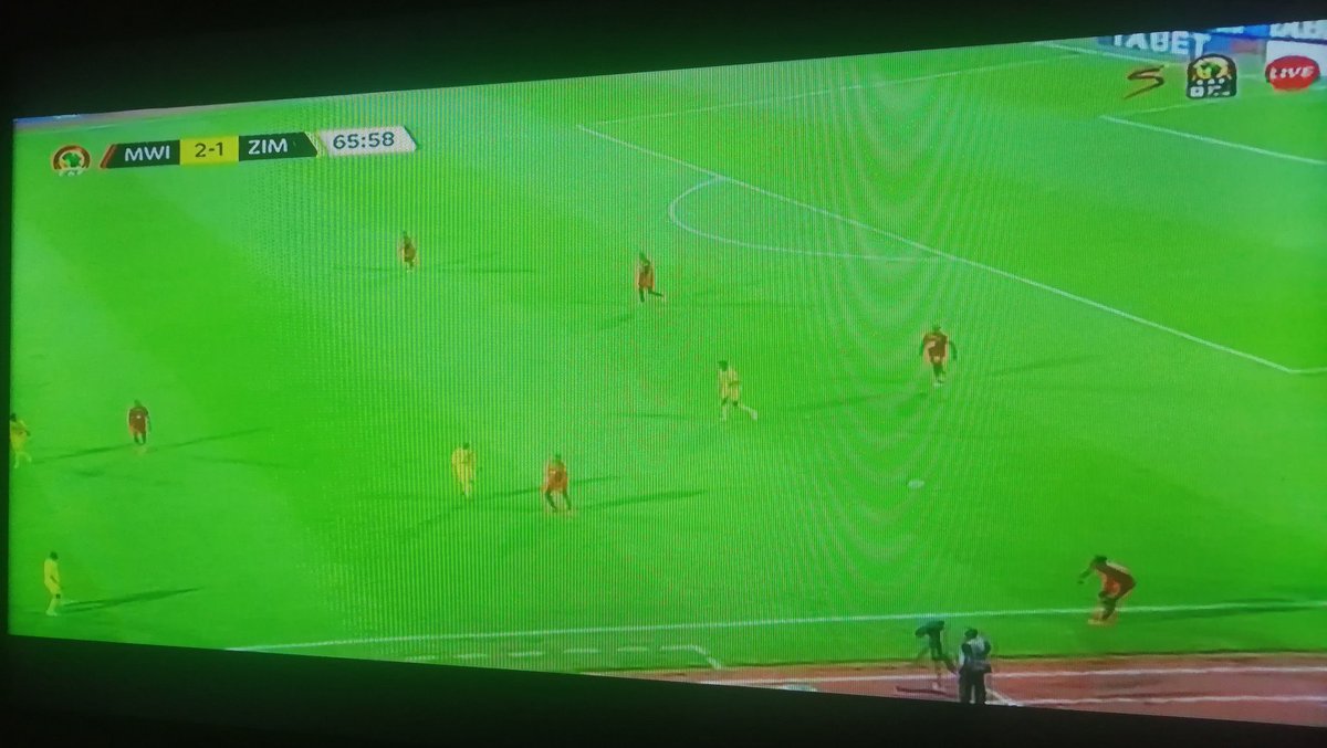 Fynst_Stalker's tweet photo. If you're not home to catch it live, stream it while in transit with the Airtel Freaky Friday bundle.

Don't miss any #AFCON2021 action this weekend. https://t.co/B8EWm4uI95