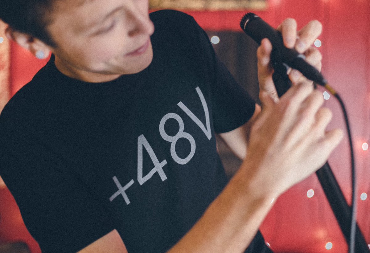 BridgeSetSound's tweet image. B-Side: When you are too excited and use a dynamic mic to promote your phantom power shirt. #recordingstudio #studiolife 

bridgesetsound.com/products/phant…