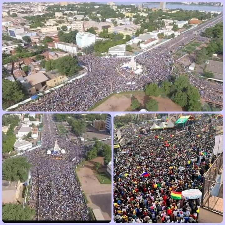 Massive protests a cross the country. Bamako Mali 14.01.22 a slap to France's hegemony in Francophone Africa.🇲🇱🇲🇱🇲🇱🇲🇱