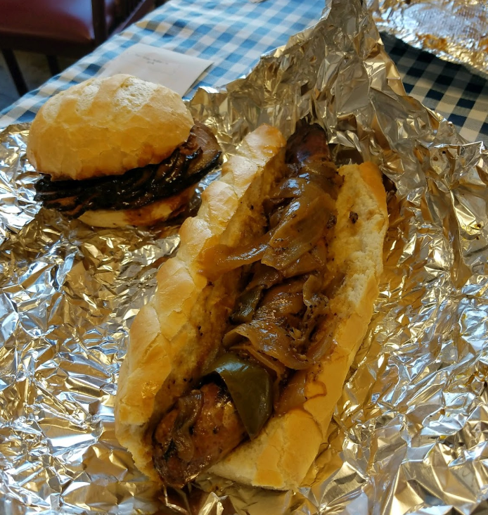 curtssmokin's tweet photo. Lunchtime at Curt's Smokin Ribs is so good you won't want to go back to work.😉 
.
Delivery Call: 570-726-7427
.
Text Curts to 33733 for Online Ordering
.
.
#CurtsSmokinRibs #MillHallPA #PAEats #KnowBetterBBQ #WeeklySpecials #PABBQ #BBQFoodie #FoodPorn #GrilledMeat #SmokedMeat https://t.co/P1RnRQHlJh
