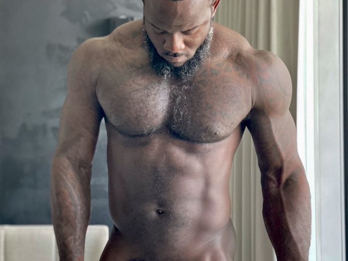 Watch WELOVEJAMESANTHONY.COM's leaked NSFW photo on TwXstars