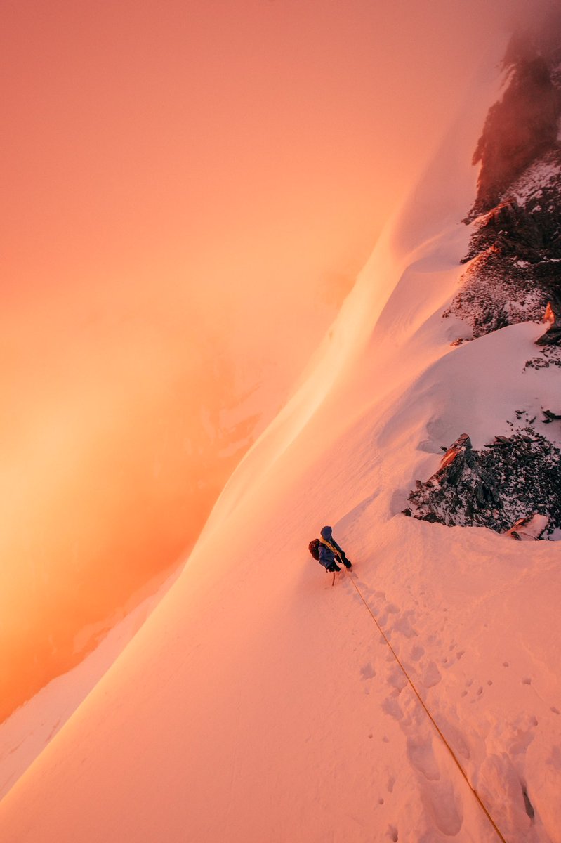 Gm from almost 11,000 feet during sunrise. Excited to get out and shoot this weekends! 
#nftphotography