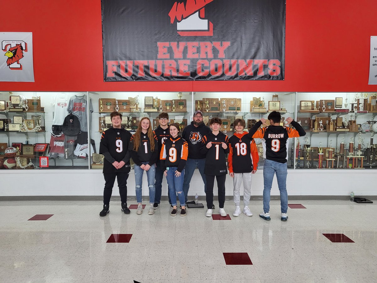 MrJJMartinCSCC's tweet photo. @Bengals @TriadDECA repping https://t.co/zgbO7vM88G