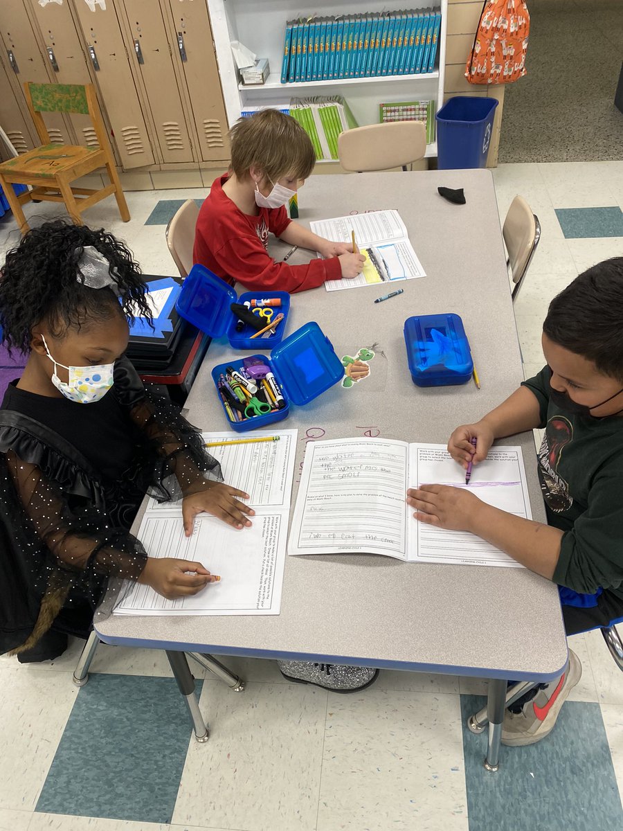 Adrienne Ross tweet media