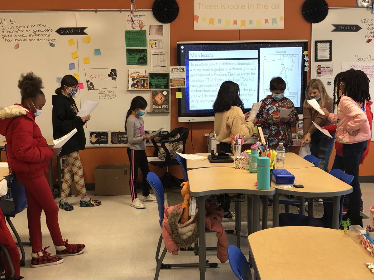 KainLauryn's tweet photo. Students used reader’s theatre to show connections between the acts of a play and the story’s plot. @ROSArockets #teamkain #plotmountain https://t.co/2gNpy5Z0u9