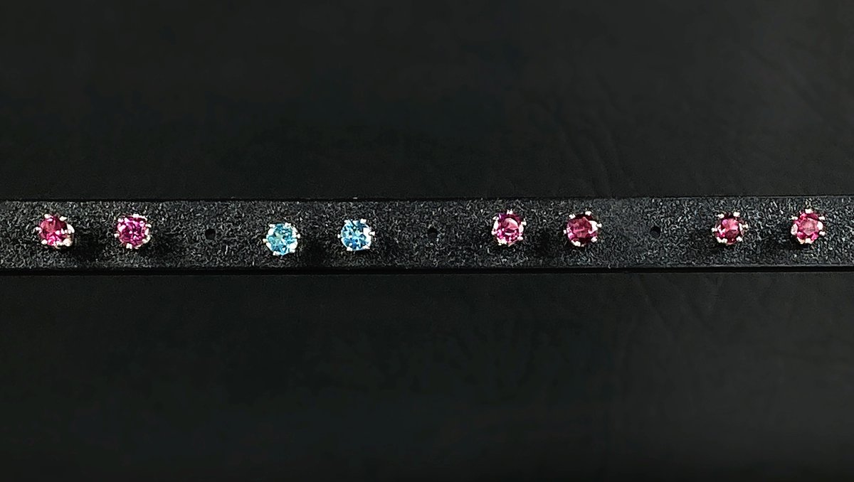 Beautiful 4mm #GemstoneStuds in your choice of light, medium or dark #PinkRhodolite or stunning #BlueTopaz. On sale! #SterlingSilver #PinkRhodoliteStuds #BlueTopazStuds #PinkGarnets #JanuaryBirthstone #DecemberBirthstone #MariesGems #EtsySale

etsy.com/listing/113592…