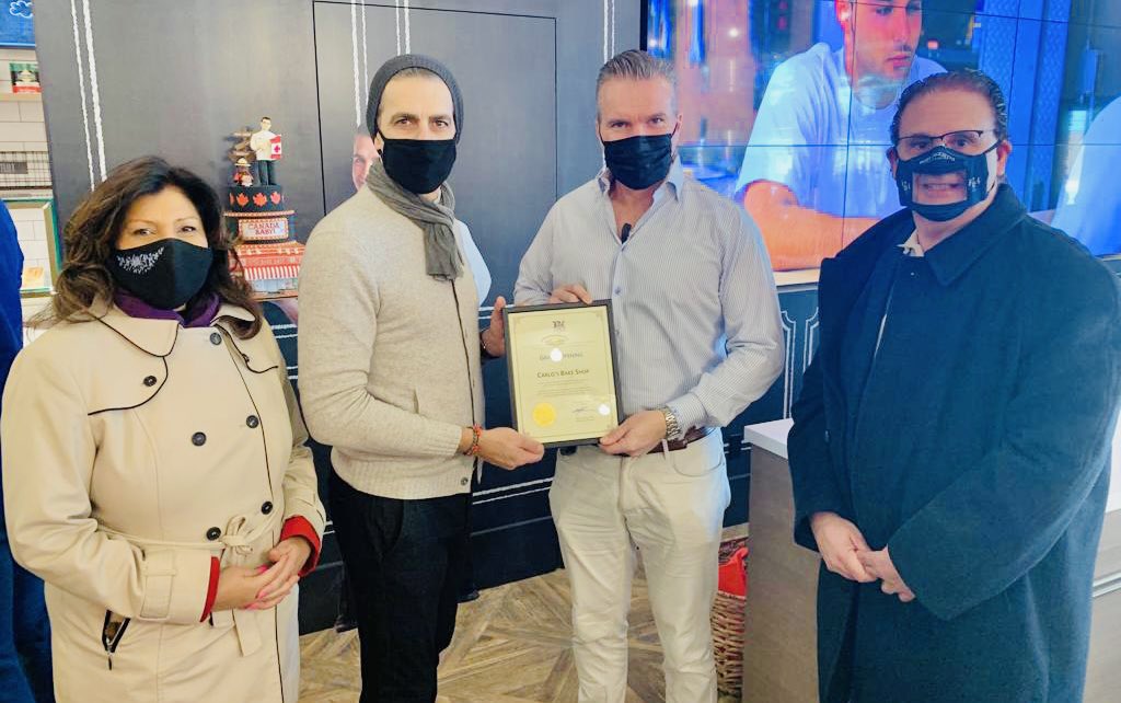 RudyCuzzetto's tweet photo. Thanks to the @carlosbakeryca team for showing Associate Minister of Small Business and Red Tape Reduction @ninatangri and I around your new #PortCredit bakeshop this morning! #MississaugaLakeshore #OpenForBusiness #CakeBoss #ShopLocalON ๐ฐ๐๐ง
Read more:
https://t.co/DPUPrb2urK https://t.co/PyaEPrwBMV