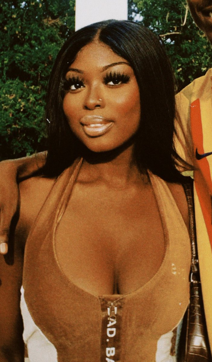 tipmaraj's tweet photo. like look at the material https://t.co/L5cBNcpPQN