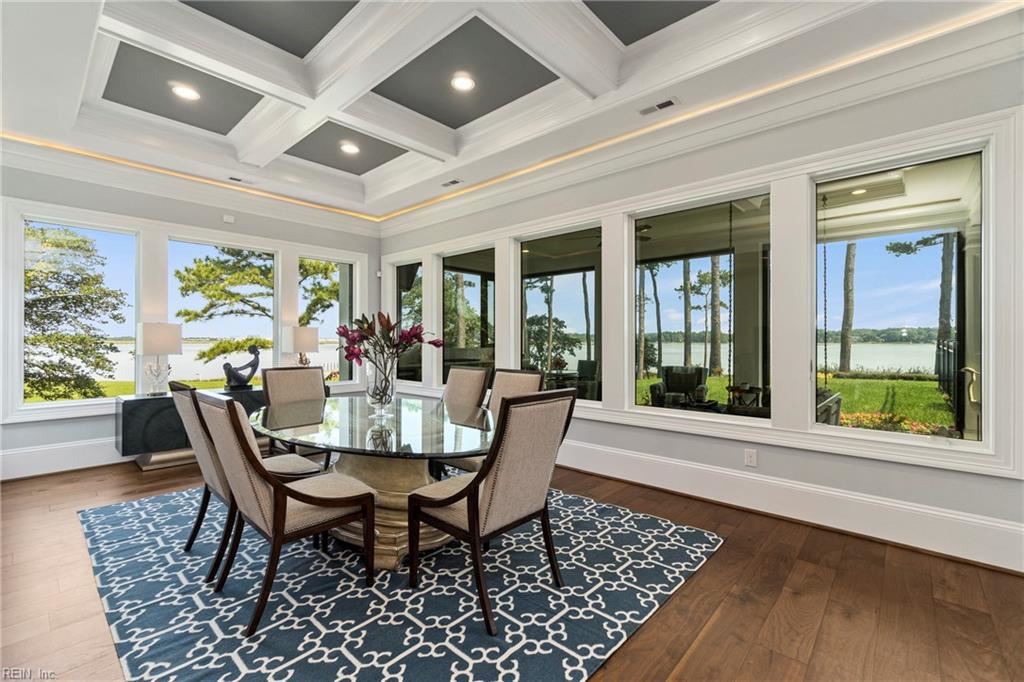 MillionDHomecom's tweet photo. Listed for $4,450,000 - 3338 EAGLE NEST POINT, VIRGINIA BEACH, VA 23452- Luxurious quality 2019 custom-built coastal home on close to 2 acres with unbelievable 360-degree water views. 
https://t.co/mkcXETuQCK
 #vbva #cova #oceanfront #coastalvarealestate https://t.co/8zIOZmYS1H