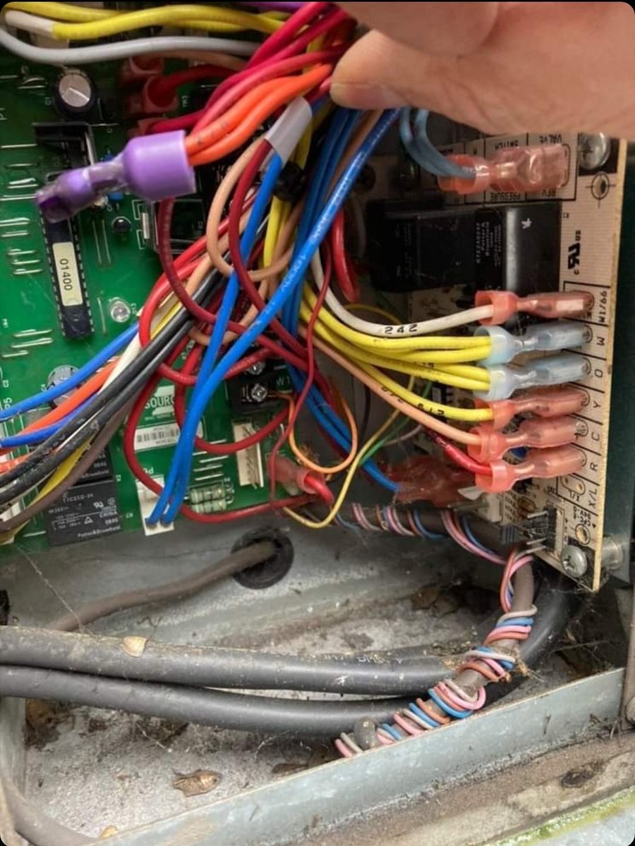 Short article on reversing valve control wiring!  

hvacknowitall.com/blogs/blog/823…