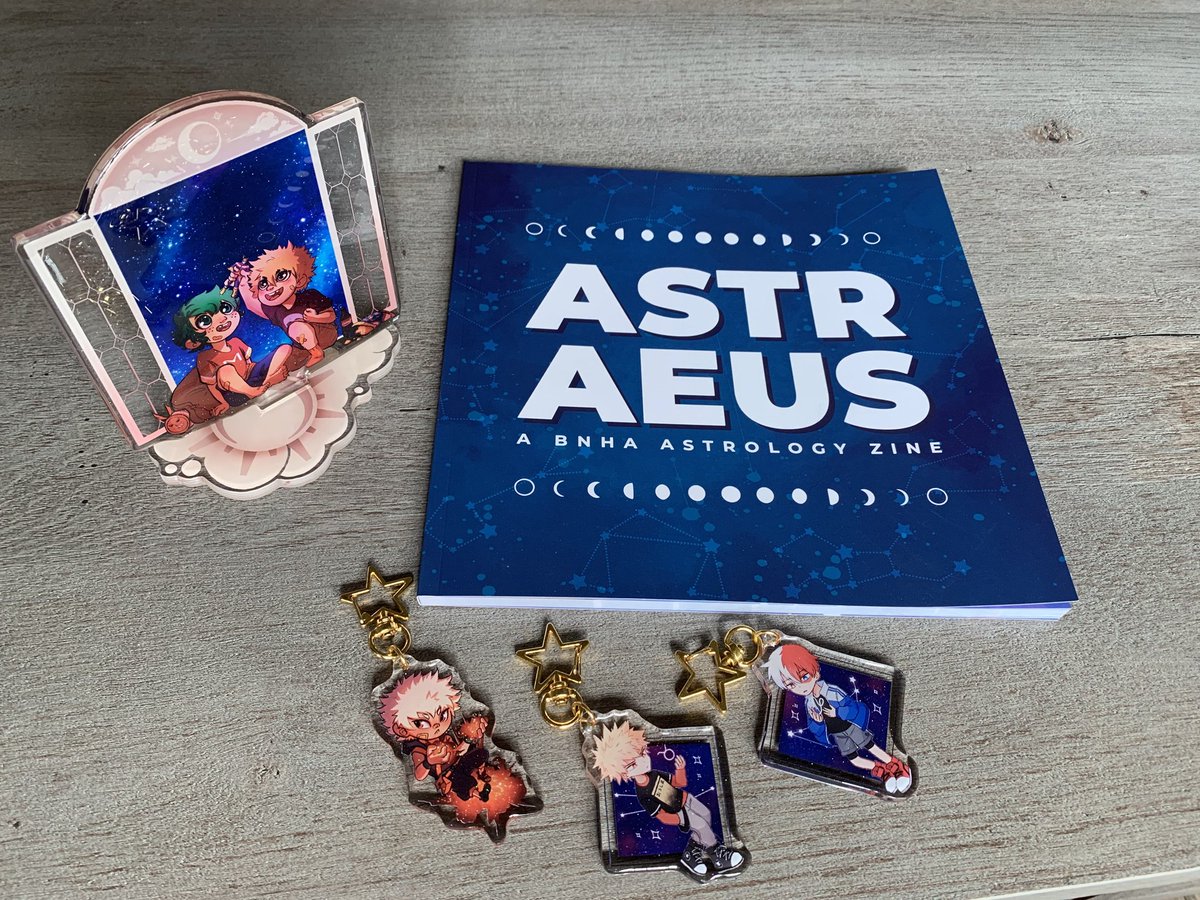 AstraeusZine's tweet photo. ✨Production Update✨

Zines, charms, and standees are all with Mod Yaba! Stickers and prints are en route, and the proof for the gold foil should arrive soon!

We're super happy with how everything is looking. Gorgeous, right? 🥺

Stay tuned for more updates! 🪐 https://t.co/T9pXTuoNQY