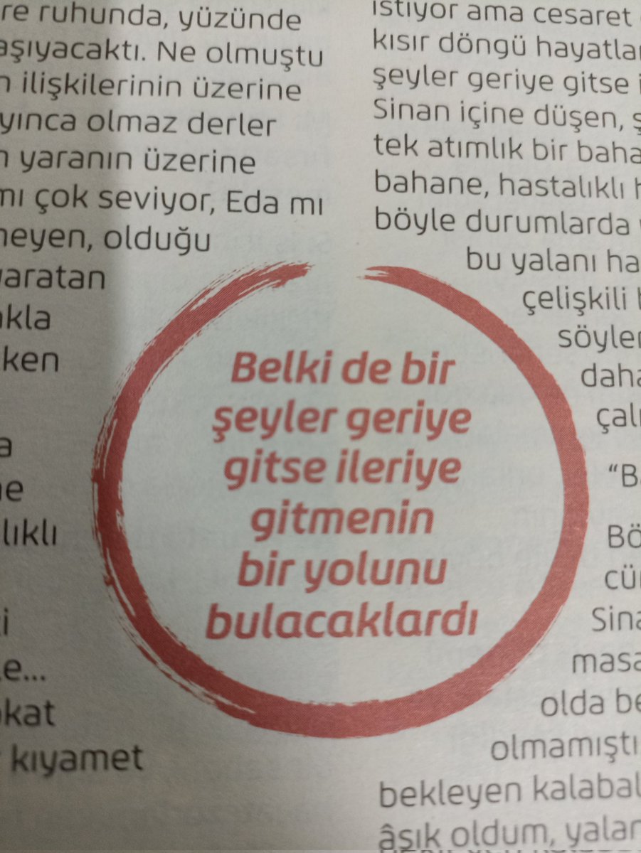 Kmarina88Marina's tweet image. EVDE  #EnginAkyürek #KafafinaGore @_kafasinagore #evde At home 🧐✍️📖📚📕