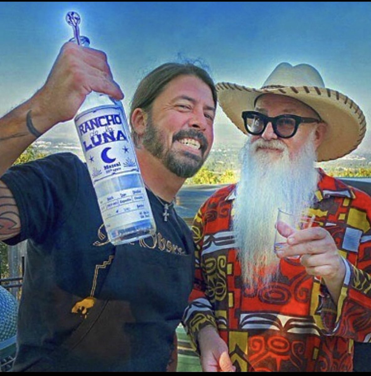 ranchodelaluna's tweet photo. happiest birthday dave @foofighters hope you’re enjoying a fantastic celebration . lots of love to you, yours and to all https://t.co/N0NKWbCa75