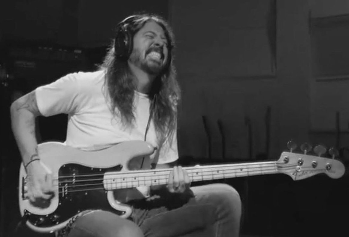 BassMagOnline's tweet image. Happy Birthday to Dave Grohl, who is a fine bass player! We've heard he plays some other instruments too.