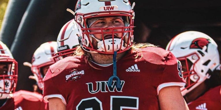 adamcm777's tweet image. Edge player Chance Main (@chance_main) has been on a long and winding road since graduating from Cherryvale High School in Kansas in 2017. His college journey will conclude in Boulder: bit.ly/3AdCFSp