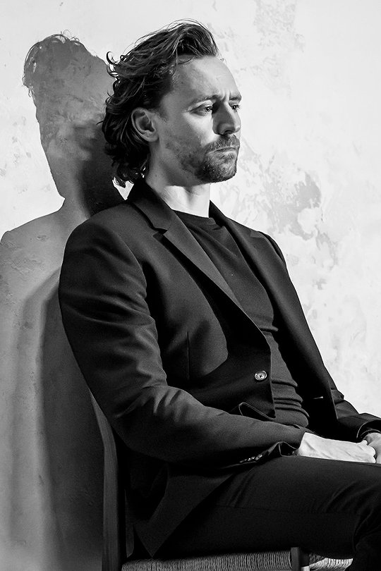 <a href="/HiddlestonSpam/">HiddlestonSpam - On indefinite hiatus</a> 
#TheatreHiddles 
#betrayal 
I was so fortunate that see him on Broadway in Betrayal. What a performance!!