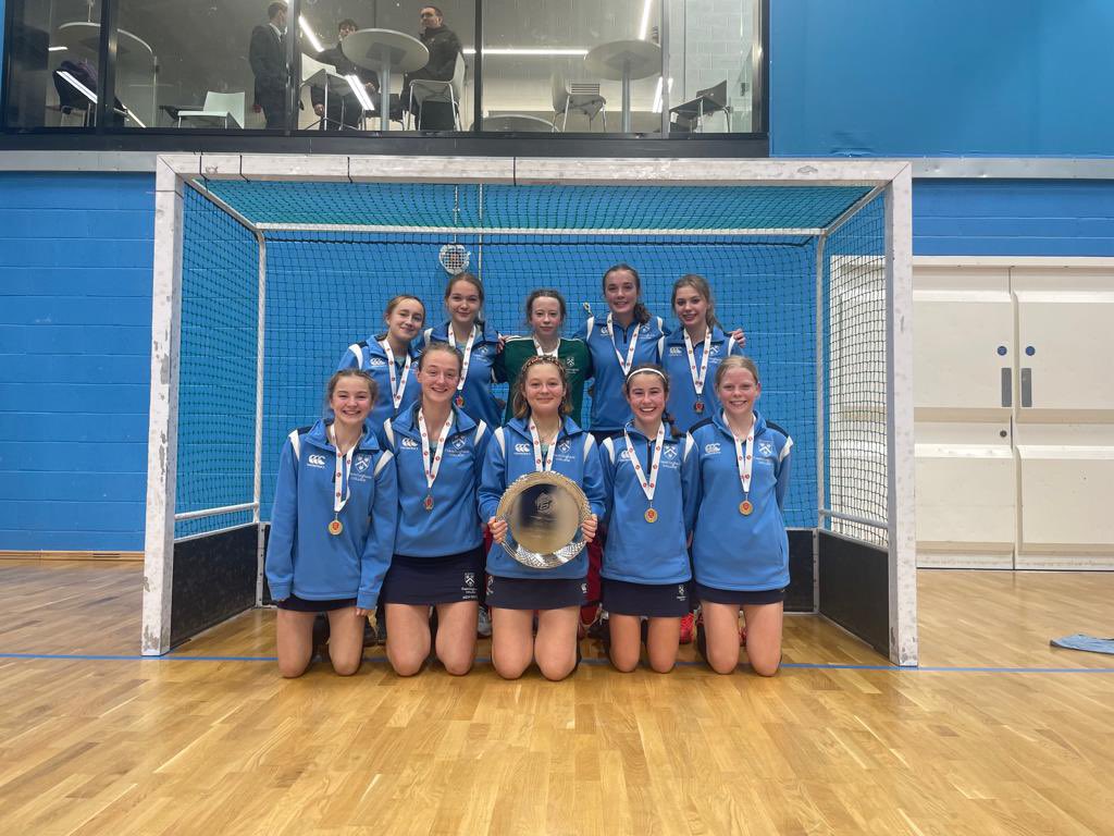 Fram_Sport's tweet photo. 🥇 Our U16 Girls are @EnglandHockey Indoor National Champions 

A nailbiting final against the excellent @Reptonhockey the girls scored a last second winner to take the title. https://t.co/JVr4OIIgcY