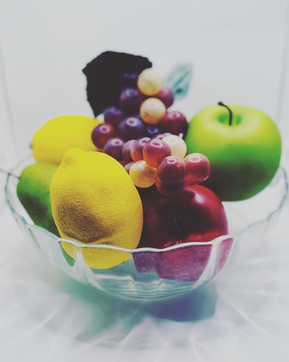 Mariahcallahan3's tweet photo. #stilllife #photographylovers #Fruits #socialmedia #twitter #YouTube https://t.co/7JBnh6nxt4
