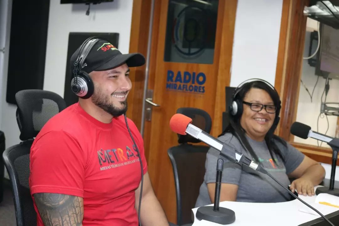 Supra_Ccs's tweet photo. Este viernes @Joselopezpsuv gerente general de Supra Caracas junto a Lisset Torrealba representante de @Metrasoficial participaron en el programa Acceso Libre de Radio Miraflores, para conversar del balance de gestión 2021. https://t.co/i3Fb9v8v9P